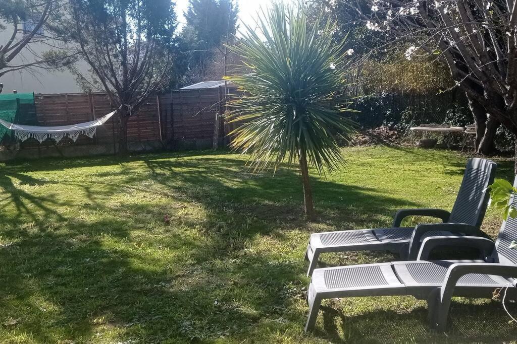 Maison Au Calme Avec Jardin Et Piscine Saint Raphael Exterior foto